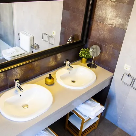 Sal Marina Costa Teguise